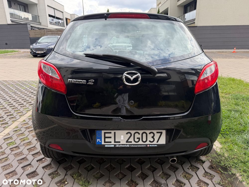 Mazda 2 - 6