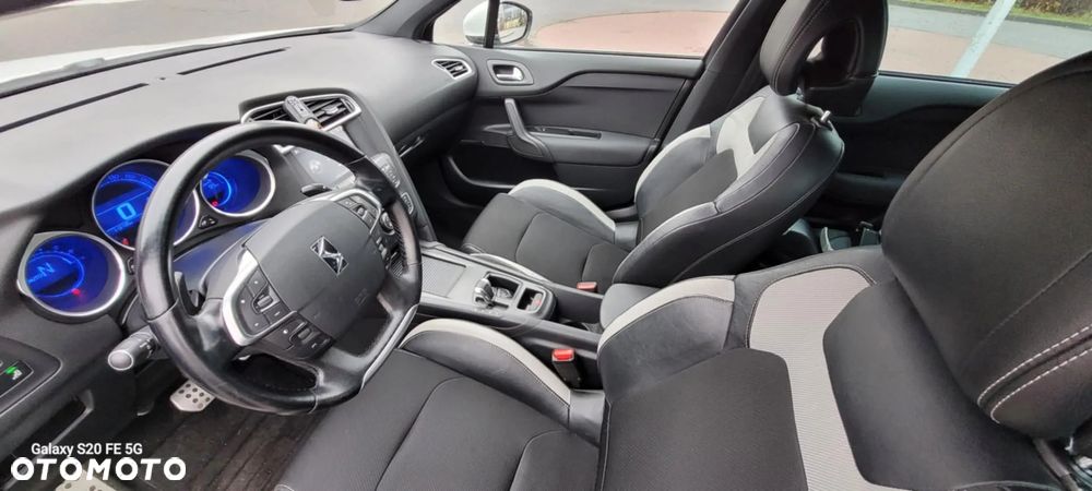 Citroën DS4 1.6 THP SoChic MCP - 15