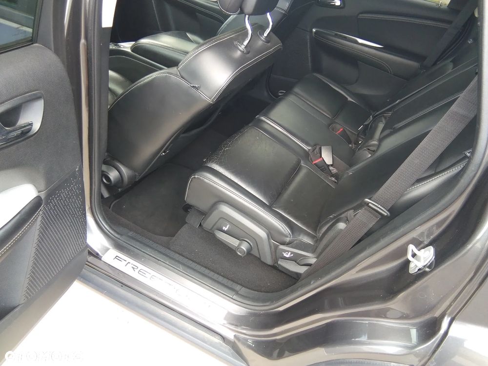 Fiat Freemont 2.0 Multijet 16V DPF Automatik Allrad Lounge - 19