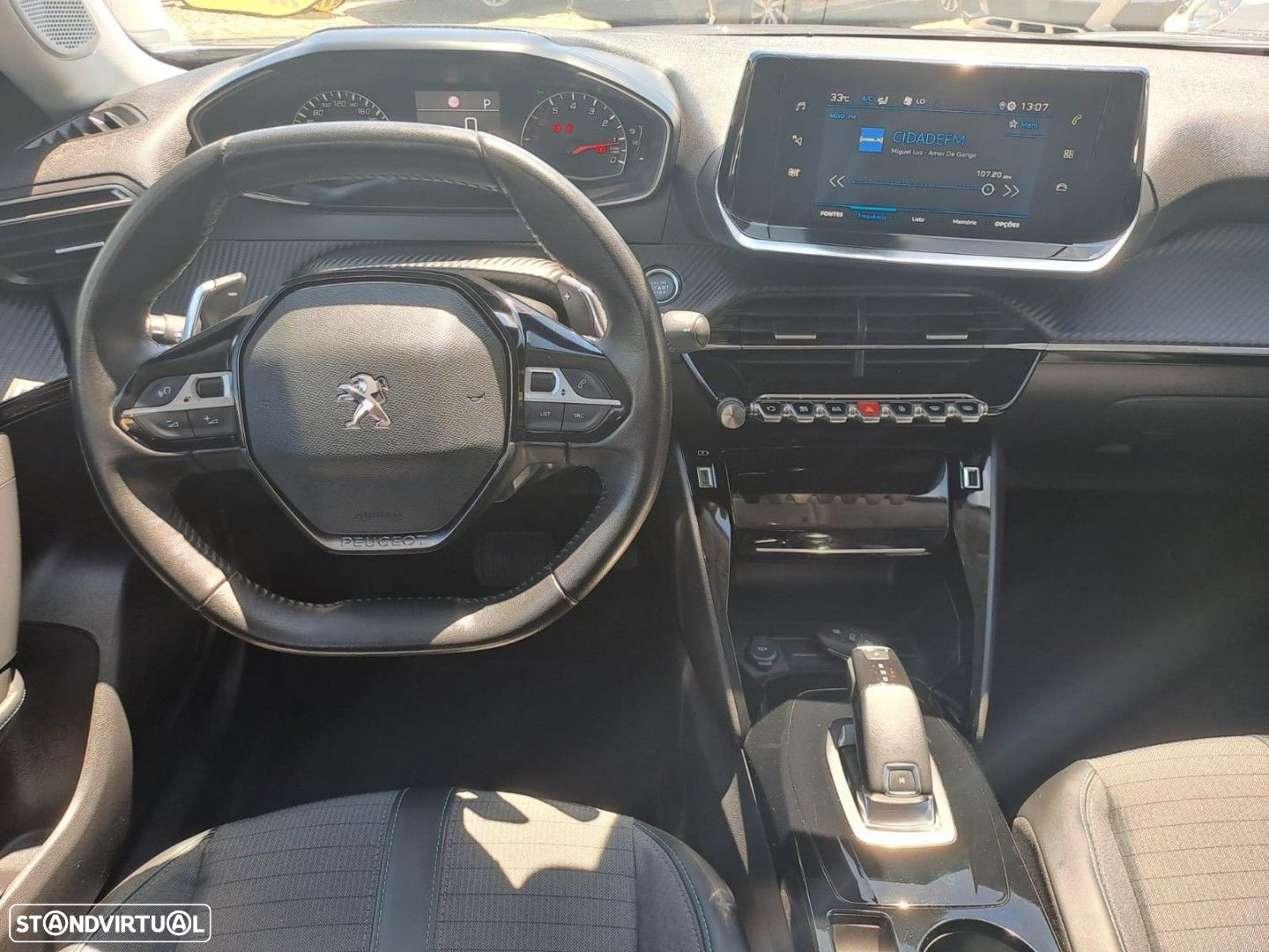 Peugeot 2008 1.2 PureTech Allure EAT8 - 13