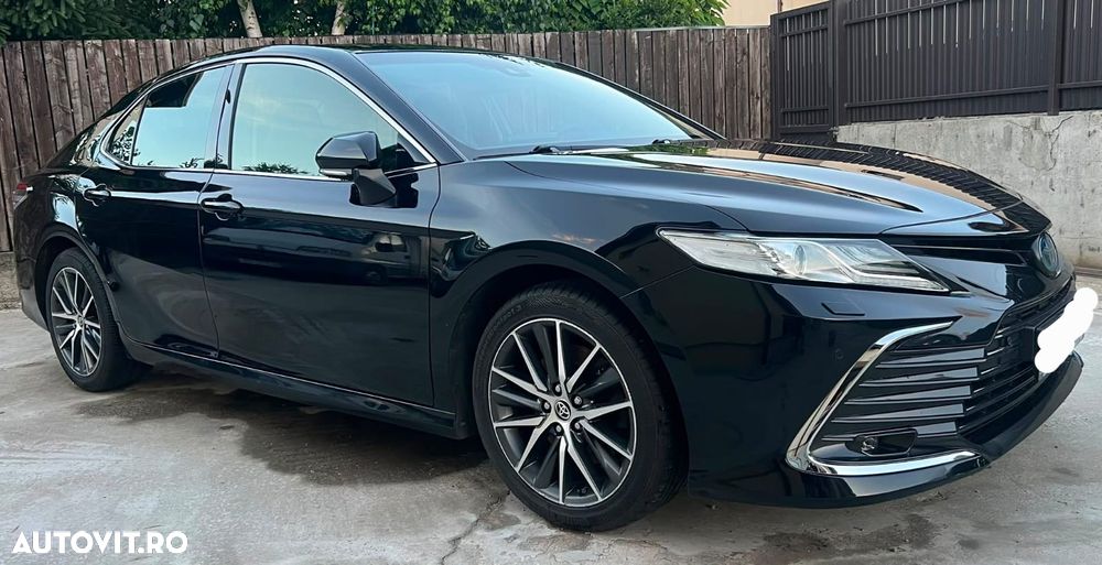 Toyota Camry Business Edition - 3