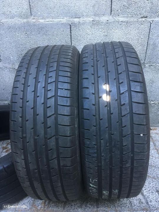 2 Pneus 225/55/19 Toyo Proxis R36-99v com mais de 85% de piso - 1