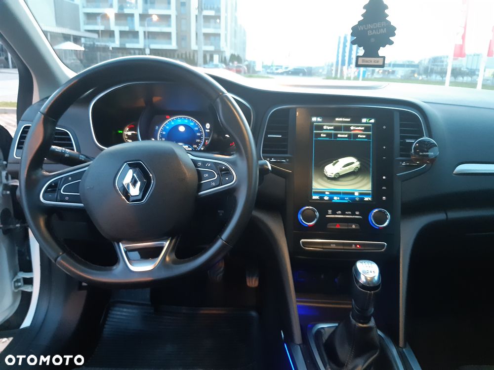 Renault Megane TCe 140 GPF INTENS - 21