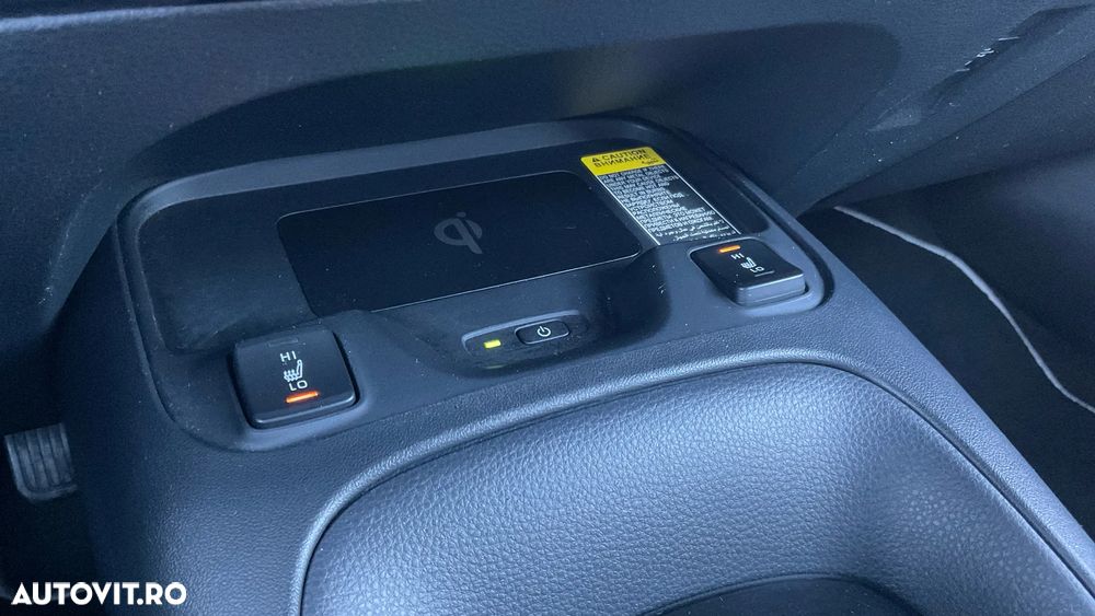 Toyota Corolla 1.8 HSD TS Dynamic - 19