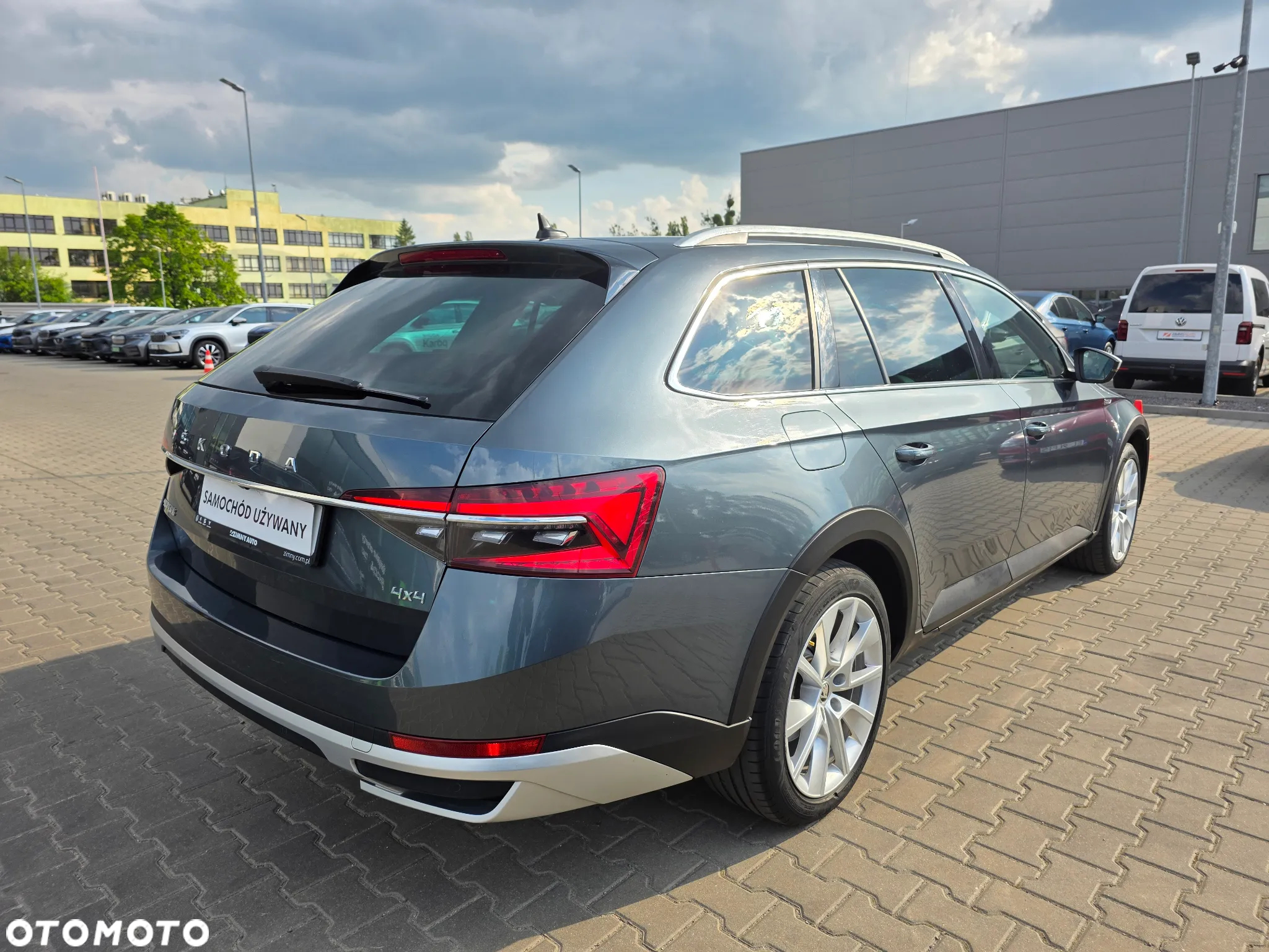 Skoda Superb 2.0 TDI SCR 4x4 Scout DSG - 6