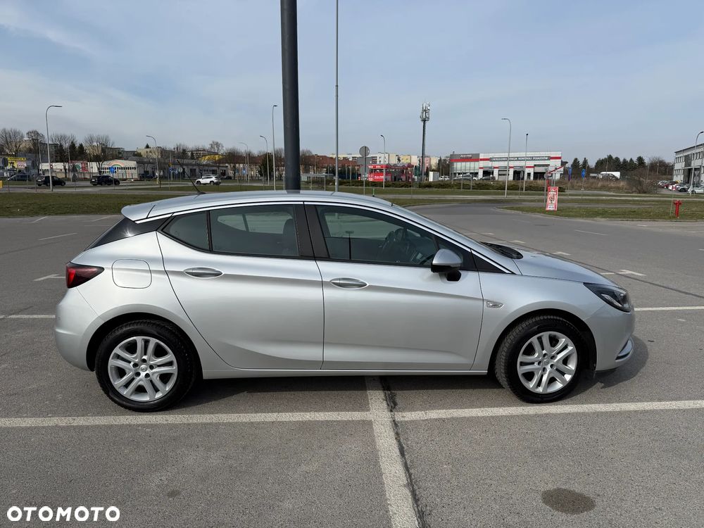 Opel Astra 1.4 T Enjoy S&S - 9