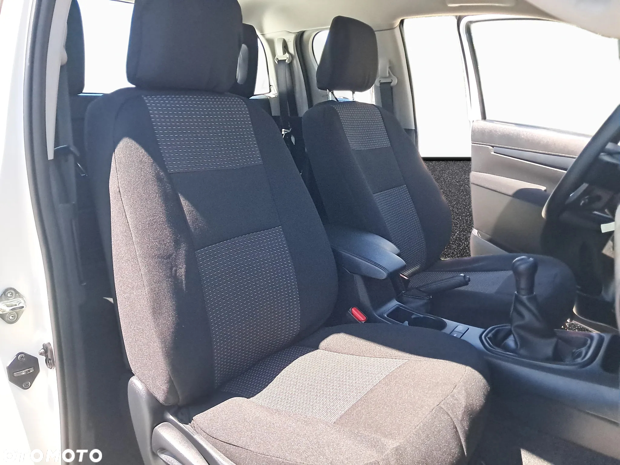 Toyota Hilux 2.4 D-4D Single Cab DLX 4x4 - 14