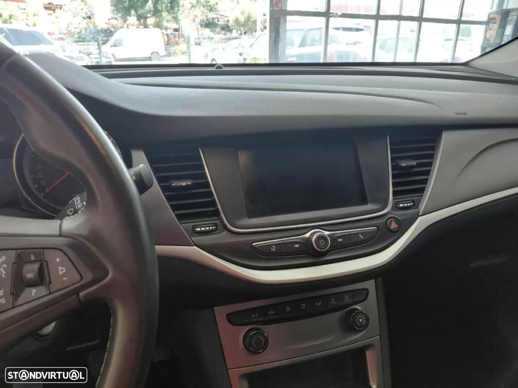 Opel Astra Sports Tourer 1.2 Turbo Business Edition - 15