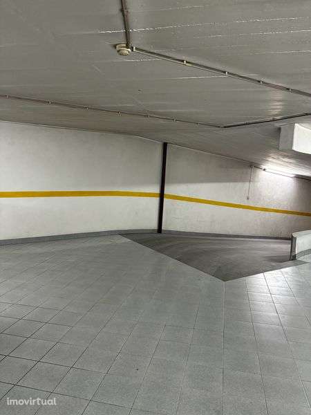 Lugar Garagem Lumiar - Lisboa - Grande imagem: 5/9