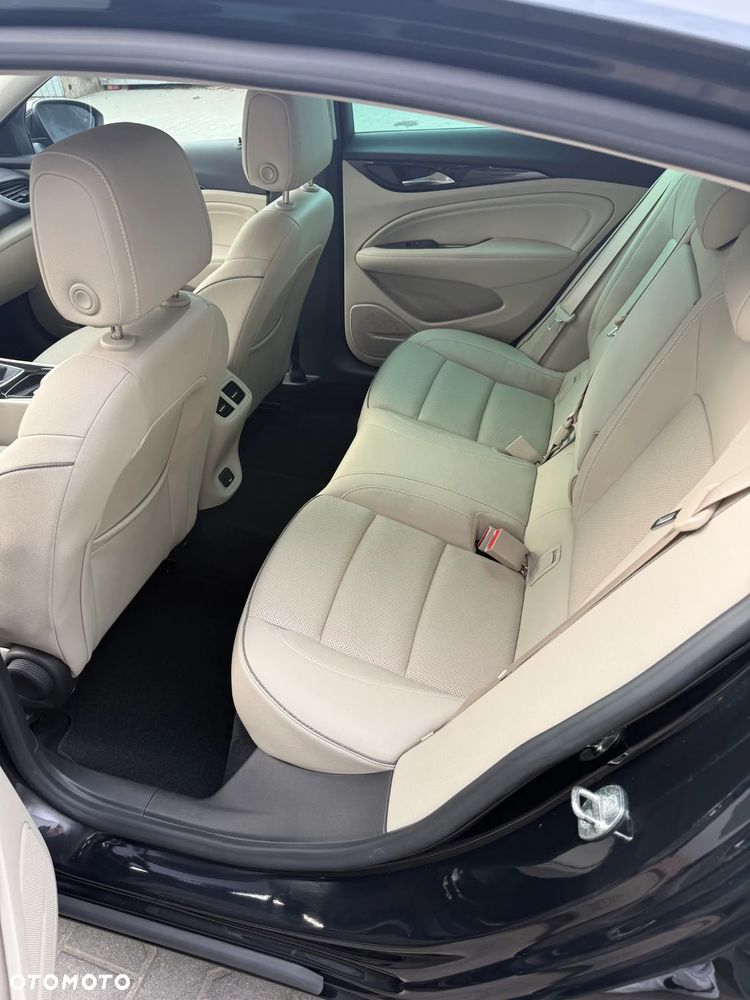 Opel Insignia - 20