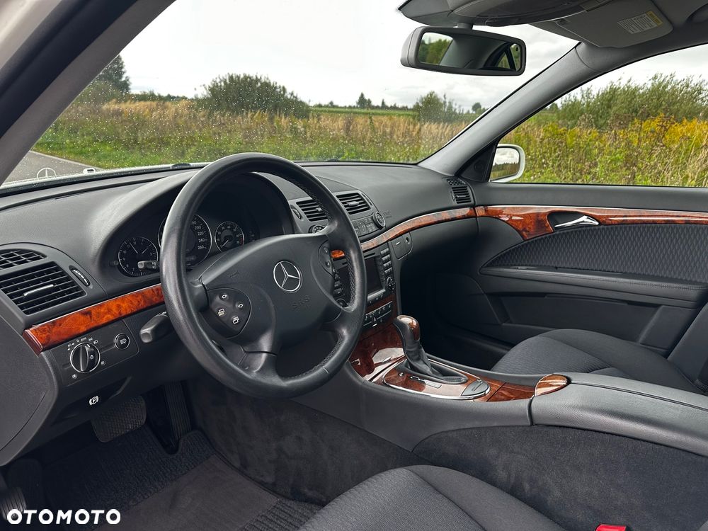 Mercedes-Benz Klasa E 350 4Matic Automatik Classic - 14