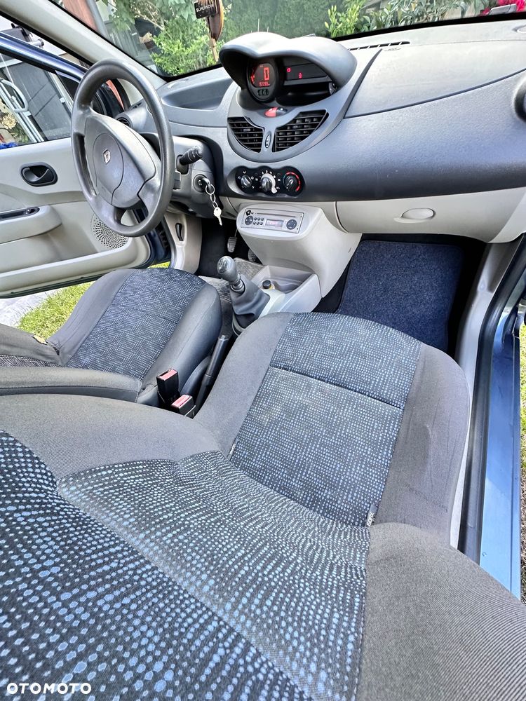 Renault Twingo 1.2 Authentique - 19