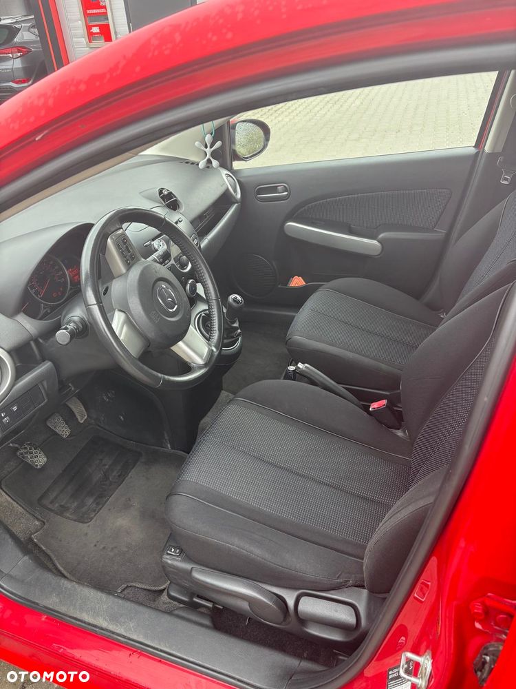 Mazda 2 1.3 Exclusive - 8