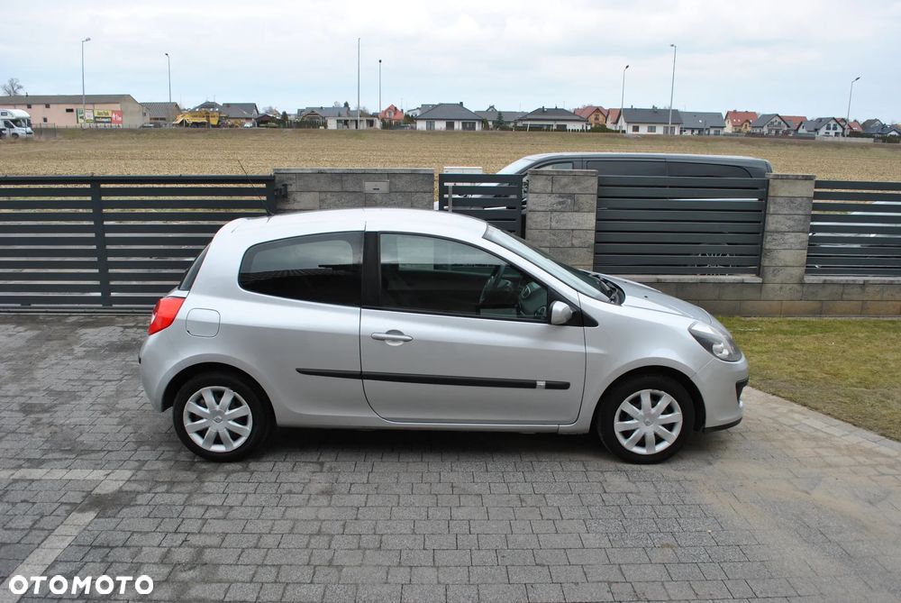 Renault Clio 1.2 16V Exception - 15