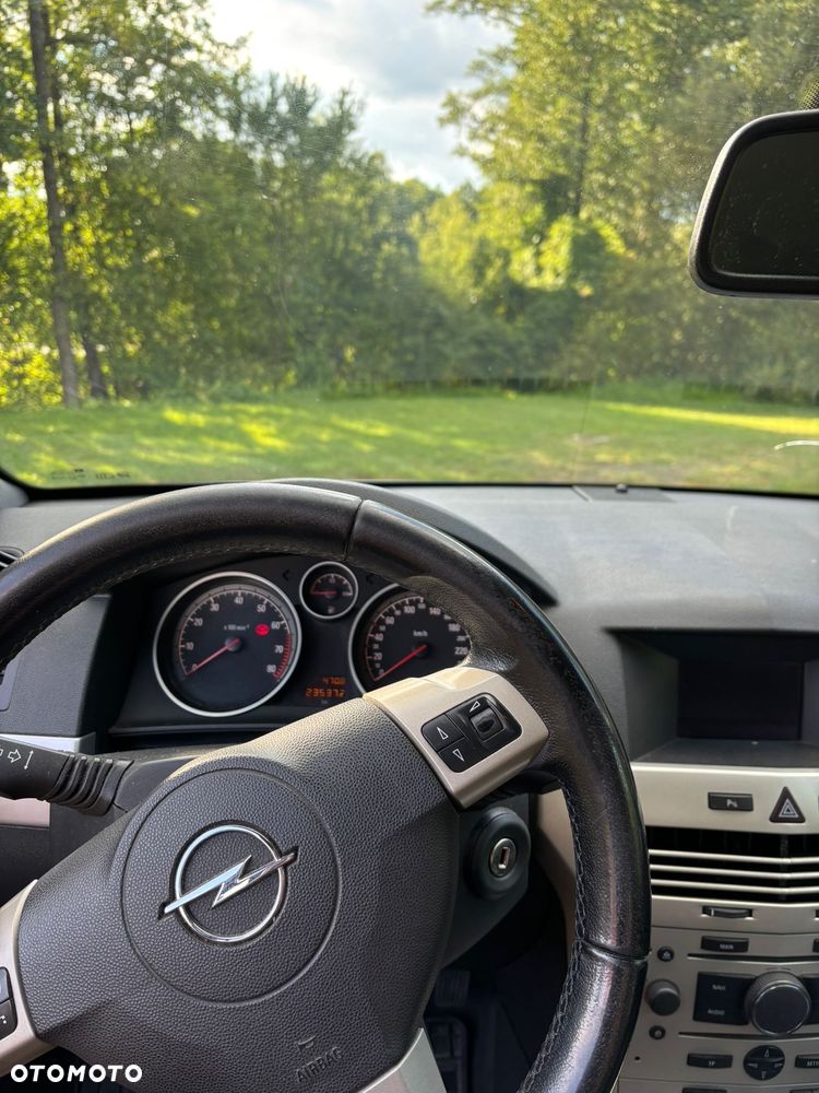 Opel Astra - 11