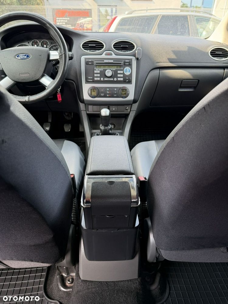 Ford Focus - 26