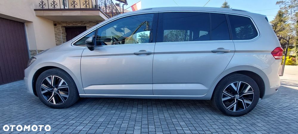 Volkswagen Touran 2.0 TDI BMT Highline - 15