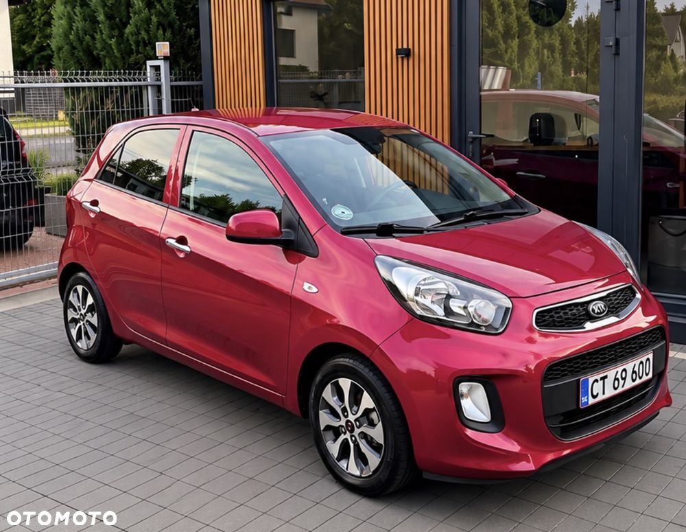 Kia Picanto 1.0 Fifa World Cup Edition - 9