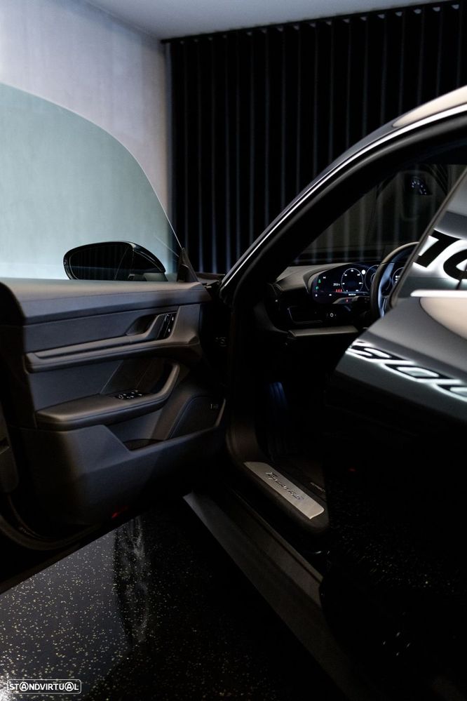Porsche Taycan 4S Bateria Performance Plus - 31