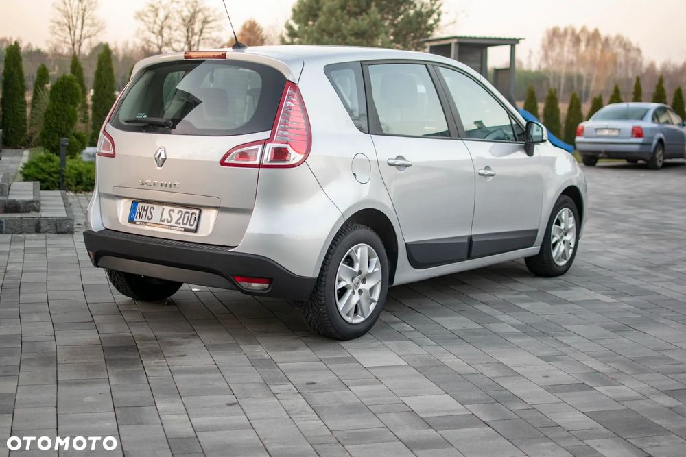 Renault Scenic - 17