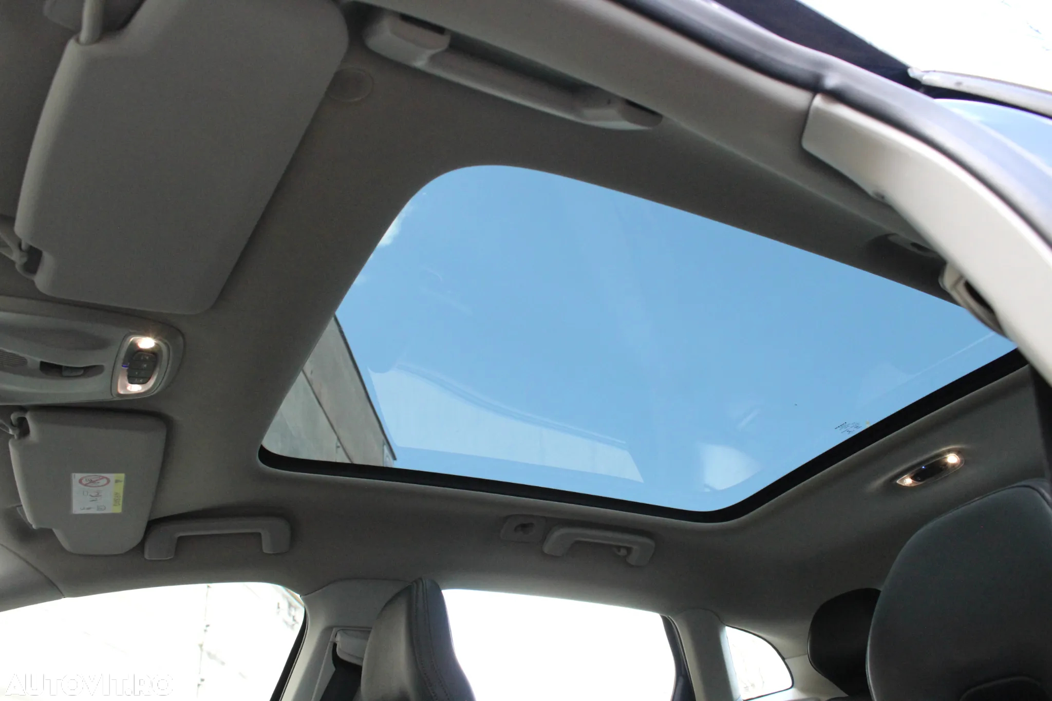 Volvo V40 Cross Country D2 Powershift Ocean Race - 11