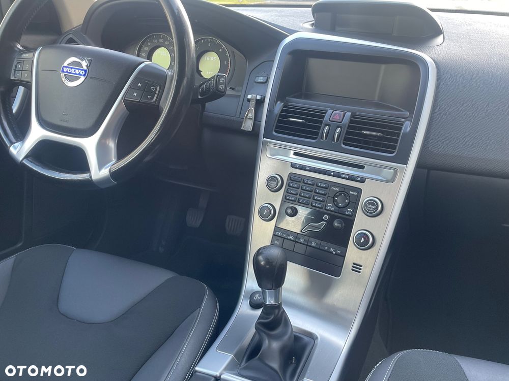Volvo XC 60 D5 AWD - 7