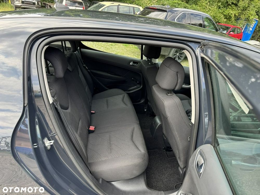 Peugeot 308 95 VTi Tendance - 18