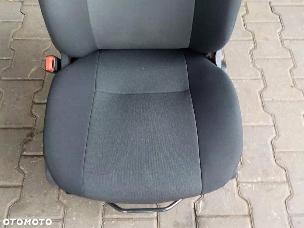 VW CRAFTER LIFT FOTEL SIEDZENIE KIEROWCY - 3