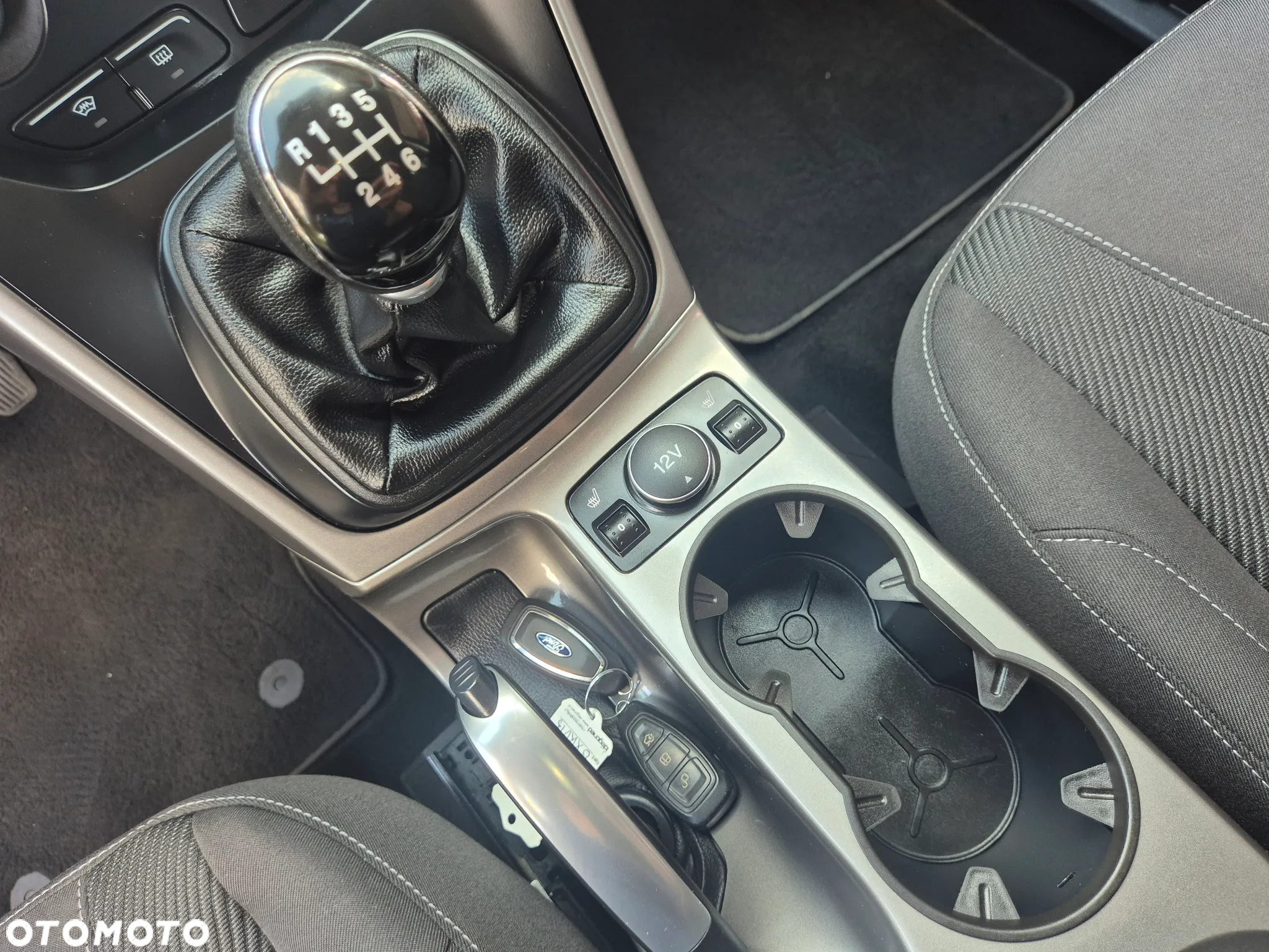 Ford Kuga - 38