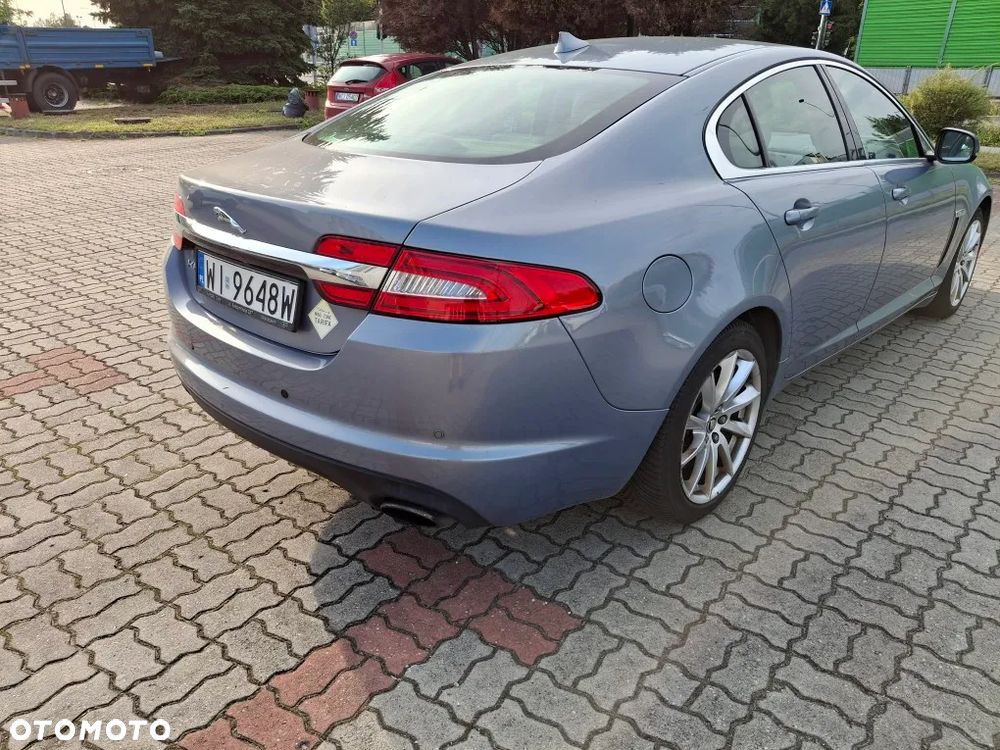 Jaguar XF - 4