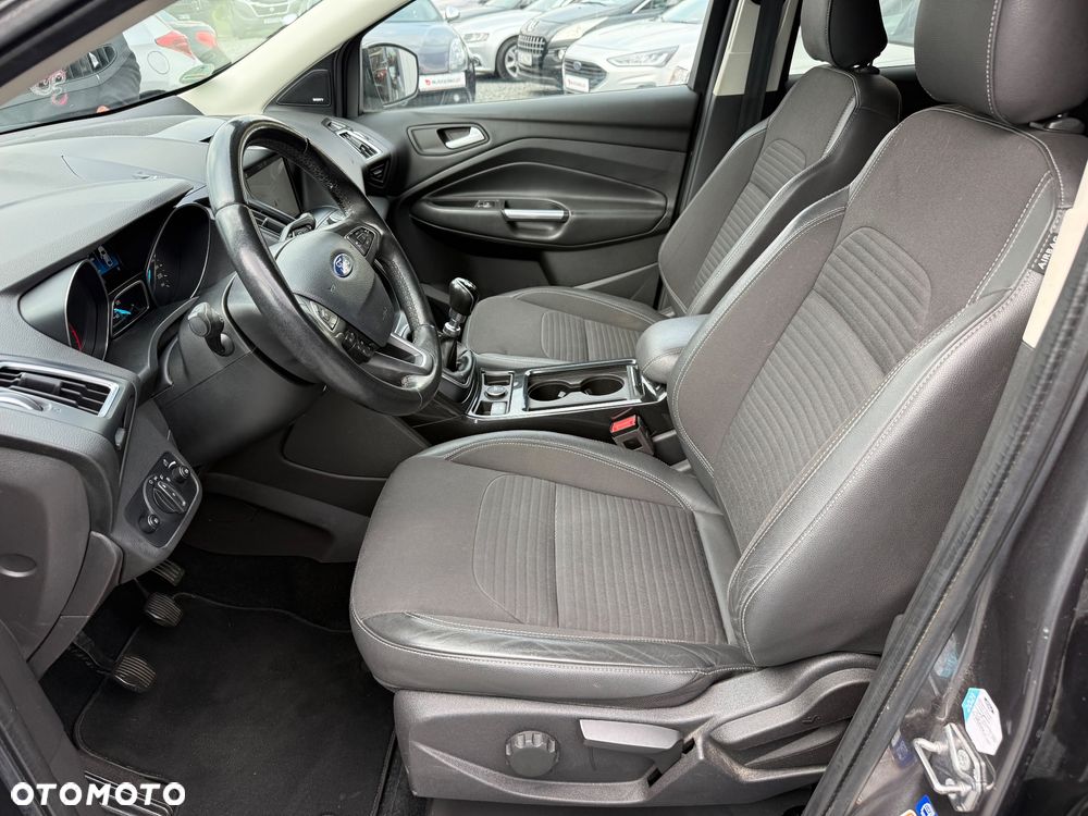 Ford Kuga 1.5 EcoBoost 2x4 Cool & Connect - 4