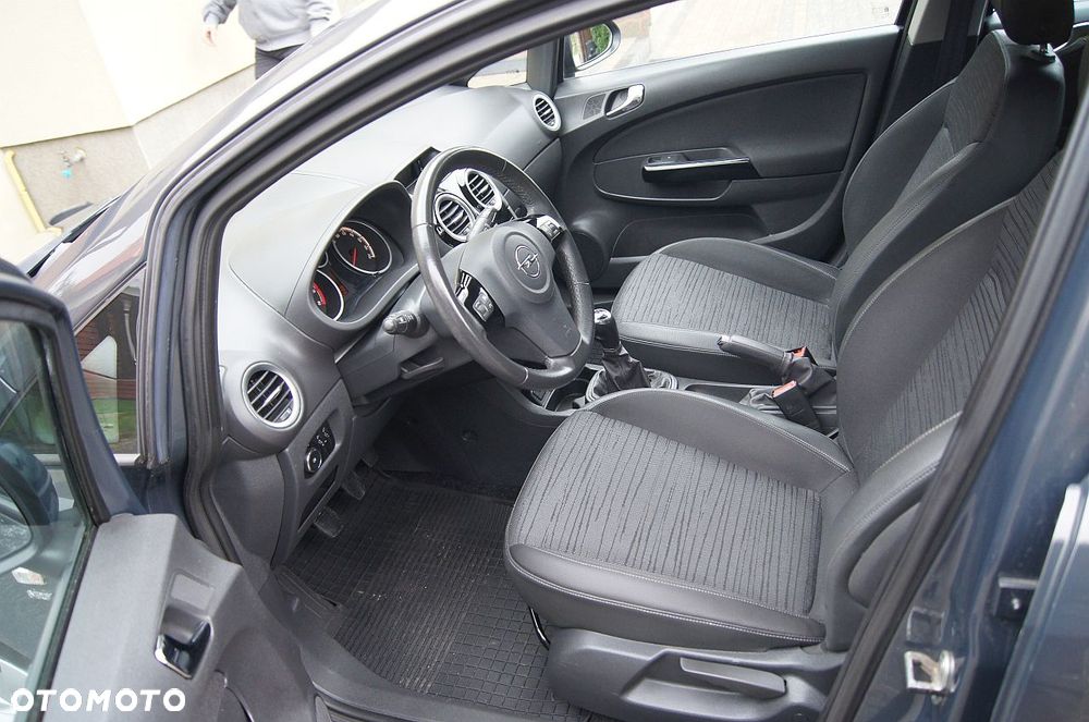 Opel Corsa 1.4 Enjoy - 12