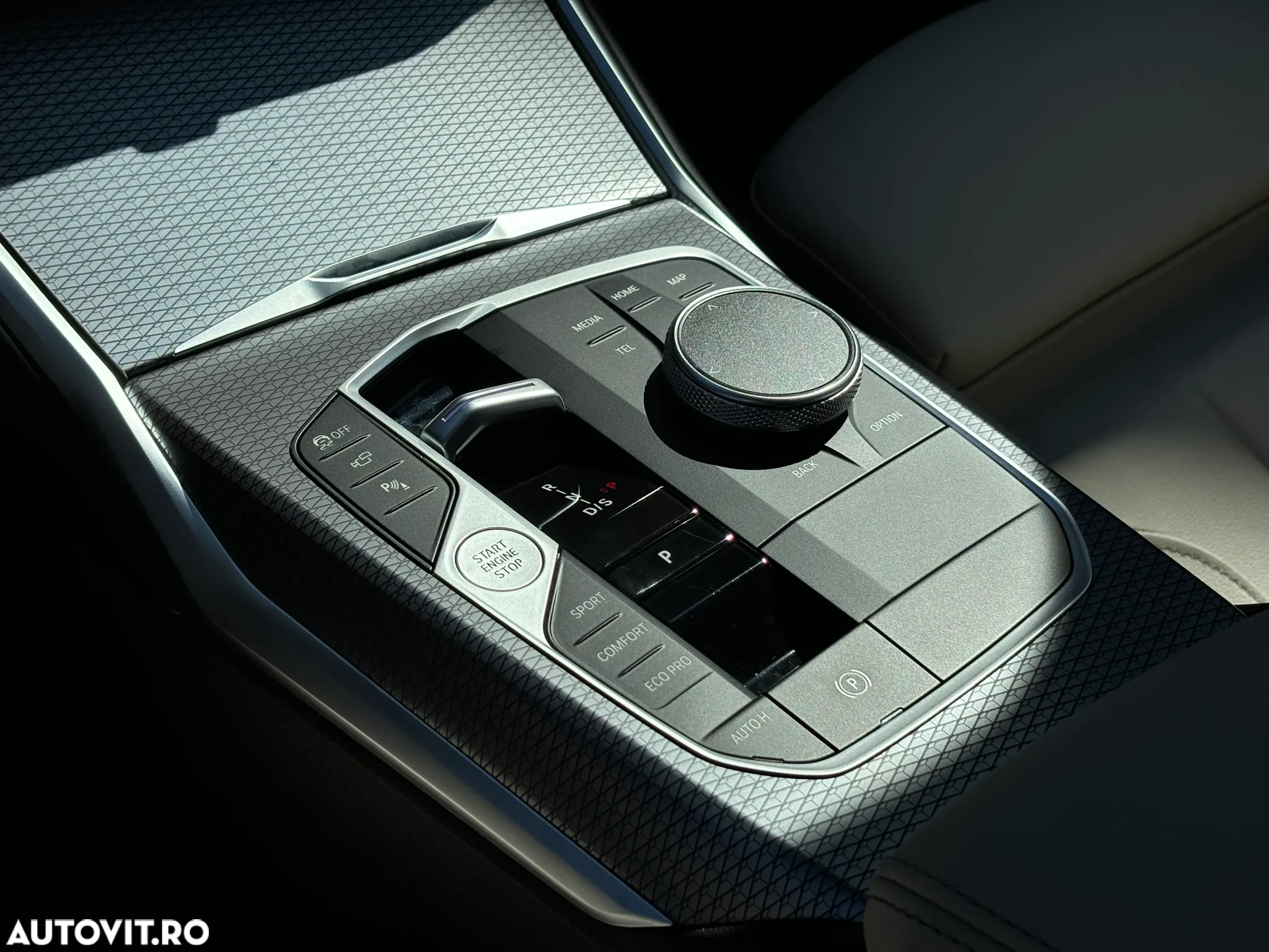 BMW Seria 3 320d xDrive AT MHEV - 13