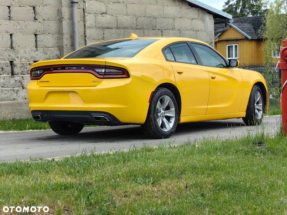 Dodge Charger - 11