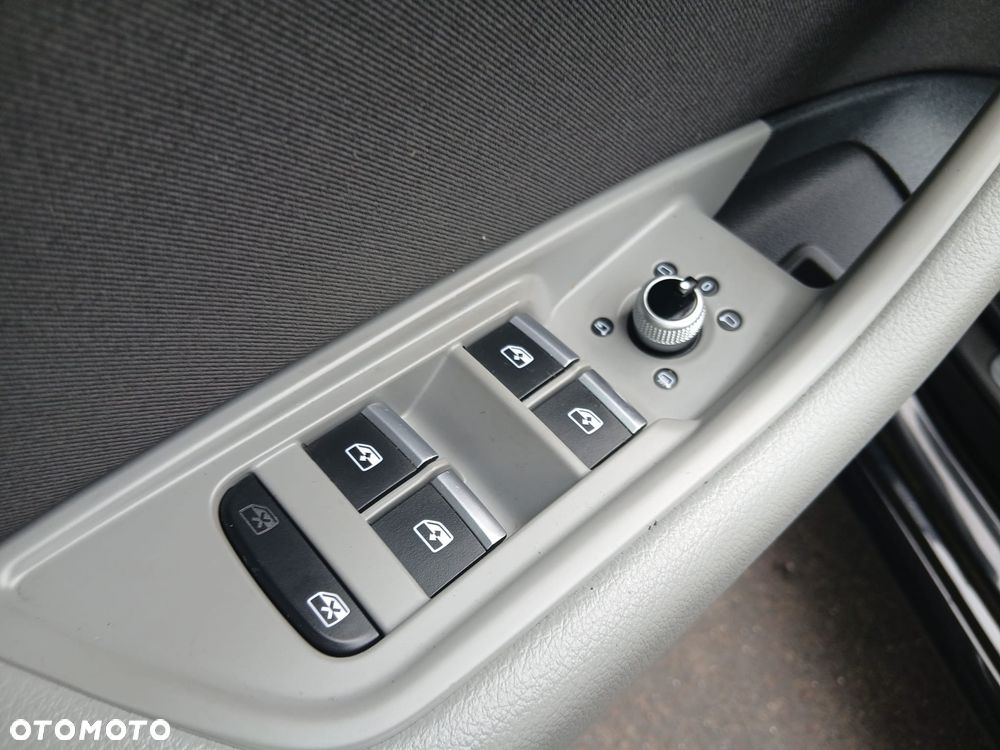 Audi A4 Avant 30 TDI mHEV Advanced S tronic - 39