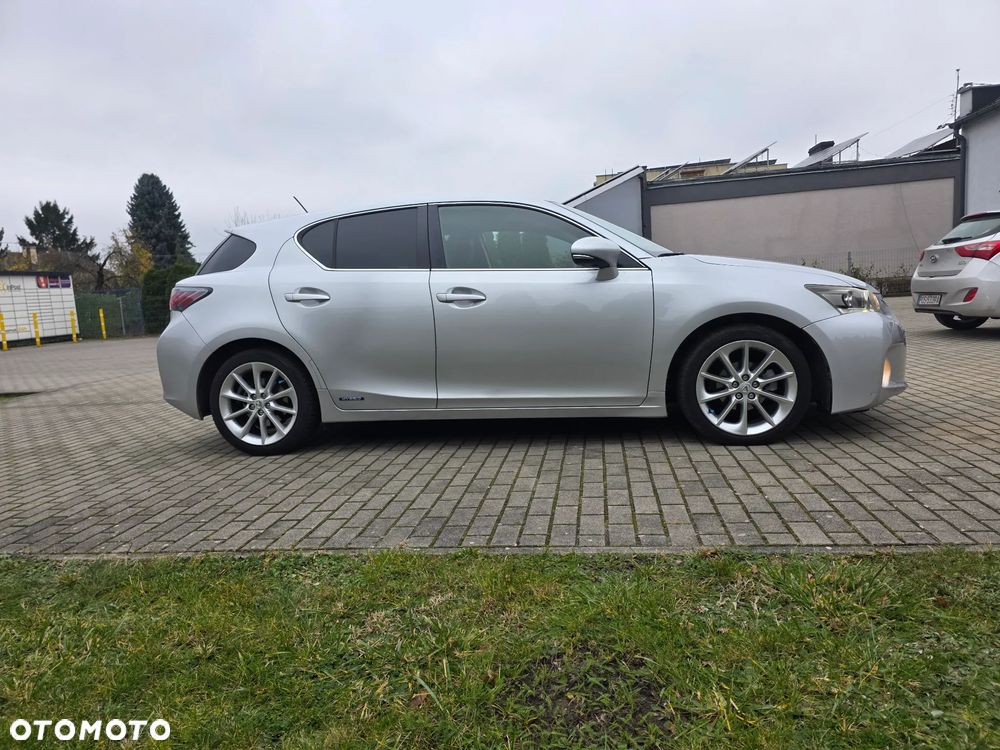 Lexus CT - 6