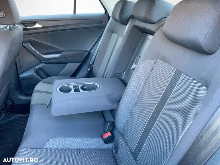 Volkswagen T-Roc 1.0 TSI Base - 13