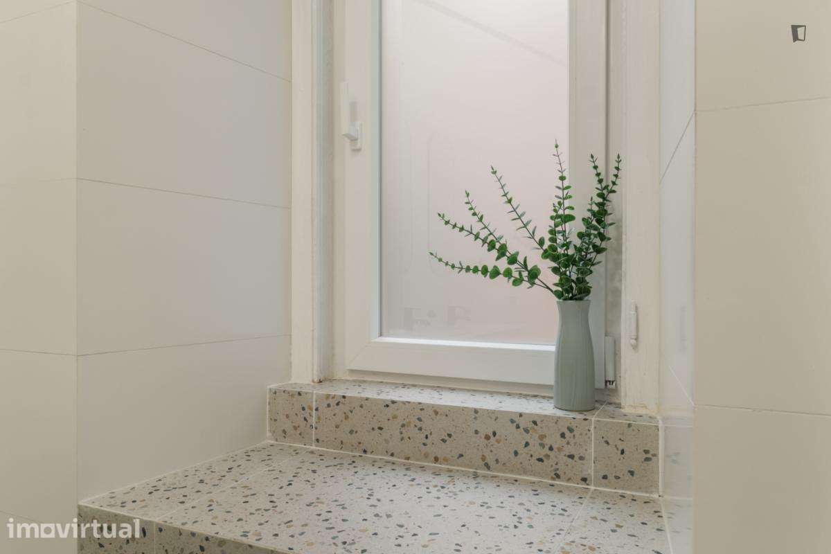 Quarto - localizado em Arroios Lisbon - Grande imagem: 5/32