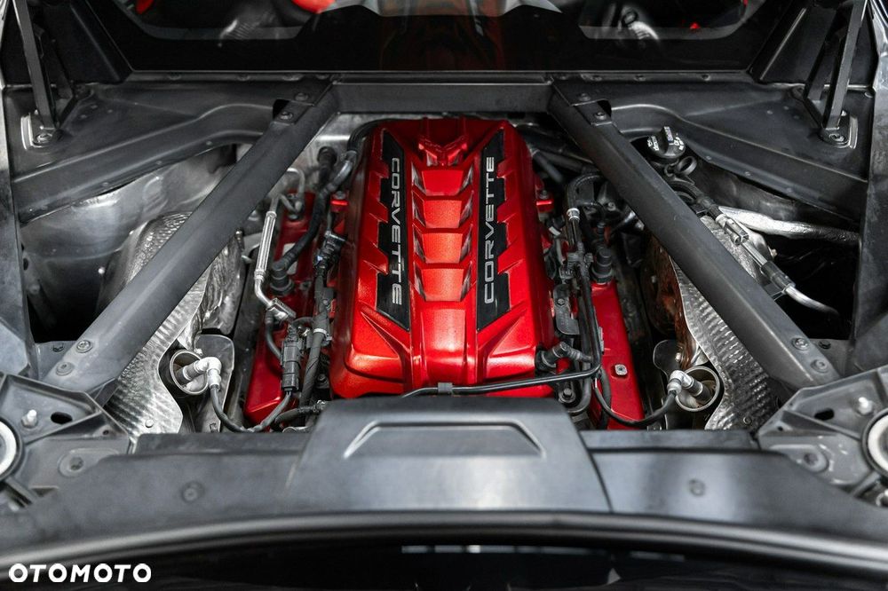 Chevrolet Corvette - 14