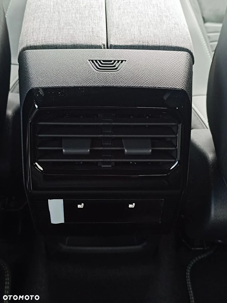 Peugeot 3008 1.2 PureTech mHEV GT e-DCS6 - 20