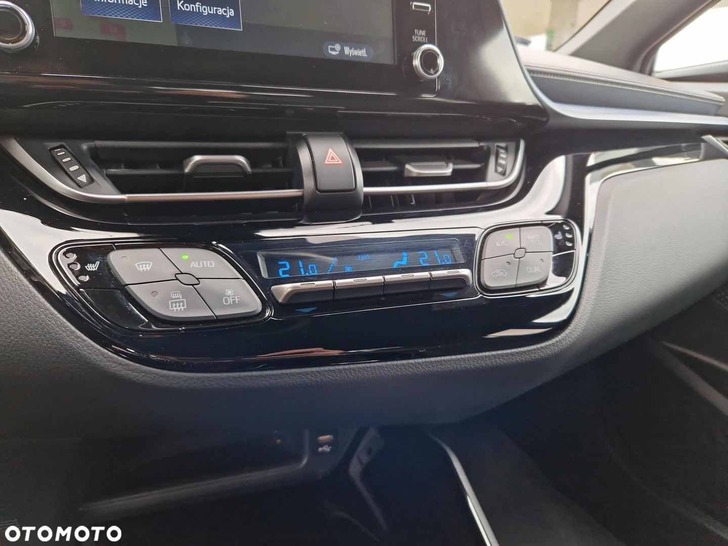 Toyota C-HR - 24