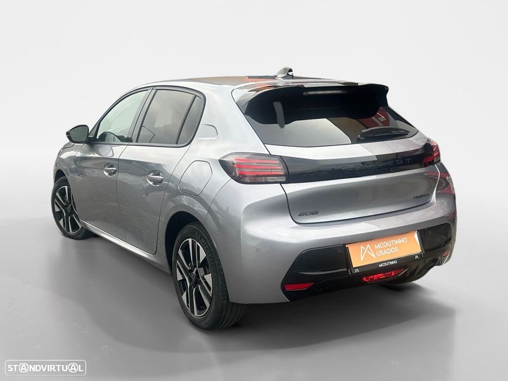 Peugeot 208 - 3