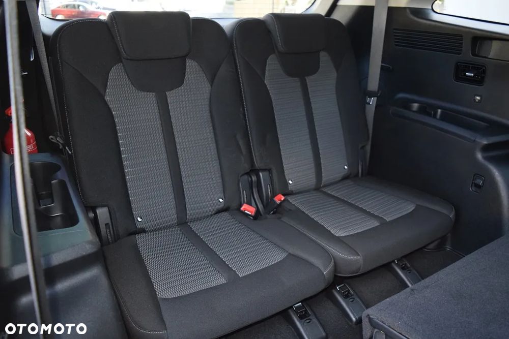 Kia Sorento 1.6 T-GDI HEV M 7os - 26