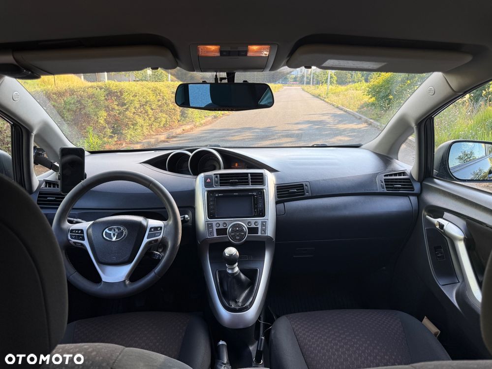 Toyota Verso 2.0 D-4D Premium 7os - 10