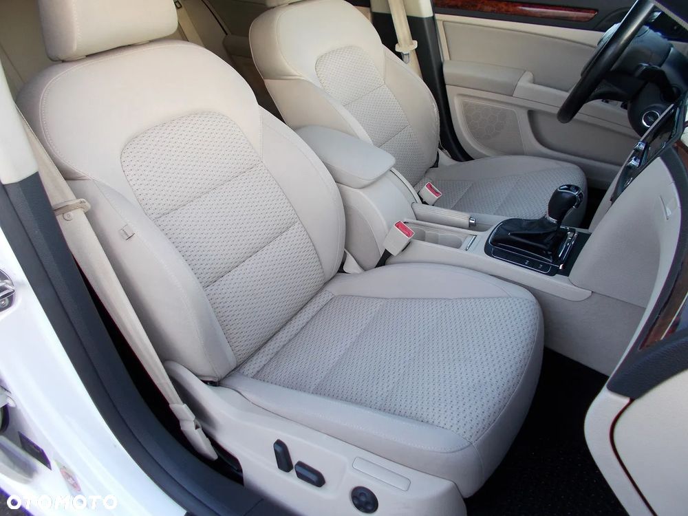 Skoda Superb 2.0 TDI Business DSG - 14