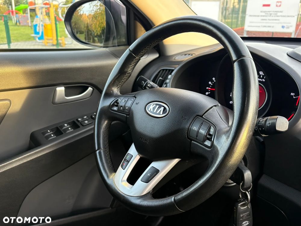 Kia Sportage 2.0 CRDI XL - 13