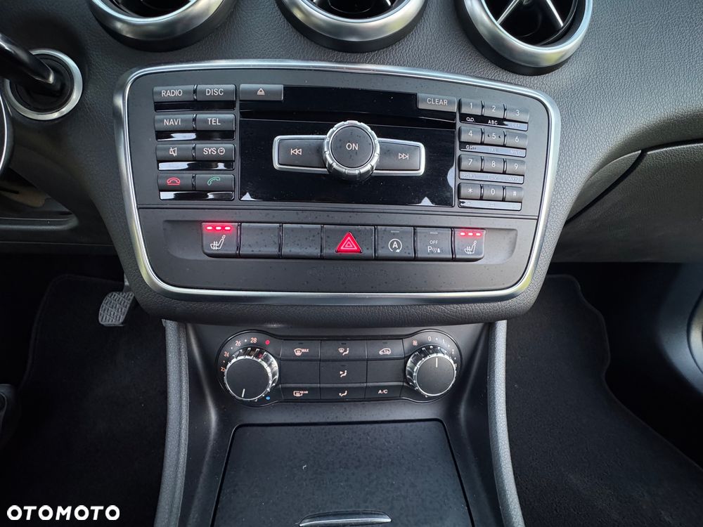 Mercedes-Benz Klasa A 180 (BlueEFFICIENCY) Urban - 39
