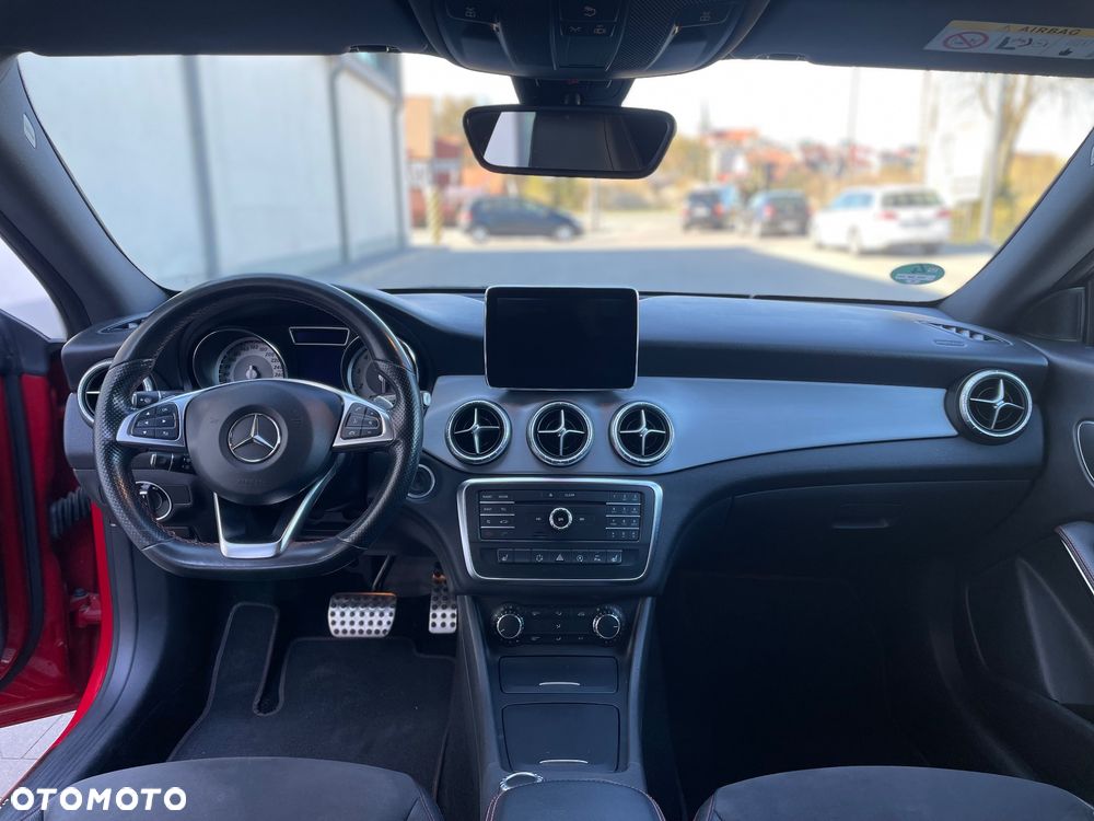 Mercedes-Benz CLA 180 7G-DCT SCORE - 8