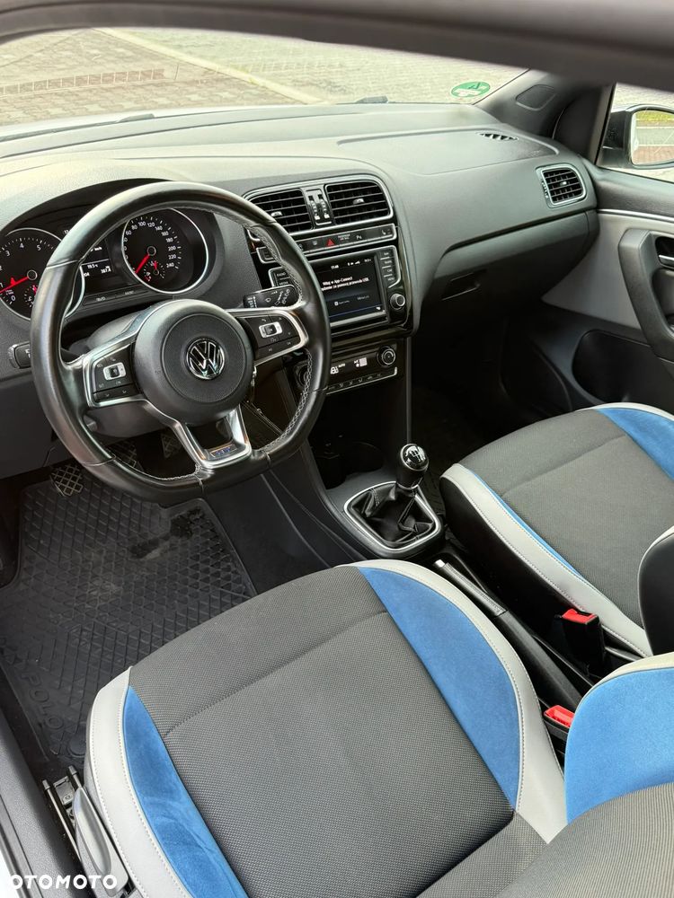 Volkswagen Polo - 9