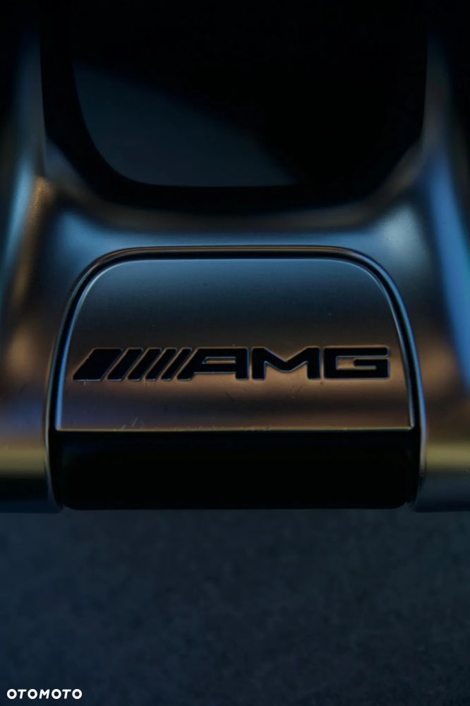 Mercedes-Benz Klasa E AMG 53 4Matic+ AMG Speedshift TCT-9G - 13